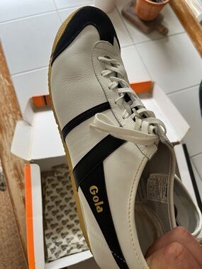 Gola White, Black & Gum Classic Men’s Trainer